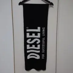 GW sale！DIESEL ロゴ入りマフラー 黒/白のサムネイル