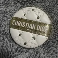 よ*く様 DIOR ディオールスキンフォーエヴァー グロウ ルミナイザー 　00