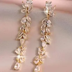 新品未使用・キラキラ・ストーン・ゴールド・ピアス・結婚式・パーティー・ブライダル