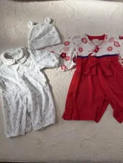 ベビー服セット 花柄袴ロンパースと雪のロンパース