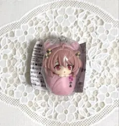 カラフルピーチ　おくるみますこっとチャーム　のあ