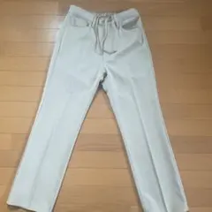 GU ベージュ スラックス Sサイズ