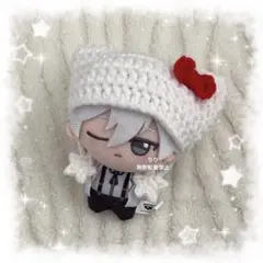 編み物 ちびぐるみ ぬい服 猫耳ニット帽 赤リボンのサムネイル