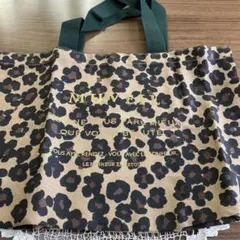 Item thumbnail for item 41e599db-de26-4d9b-a4d1-87d70c60b930