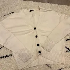 【美品】トップス　冬服　アイボリー　ボ　カーディガン 長袖　ボタン付き