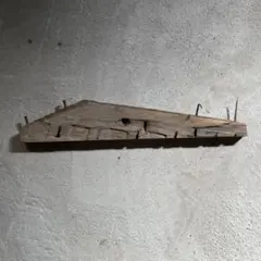 （^ - ^→）実家整理　古材　古い木の花台　なぐり板　展示板 実家整理 古材 古い木の花台 なぐり板 展示板 - メルカリ