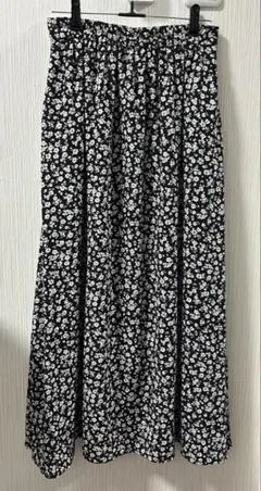 花柄ロングスカートのサムネイル