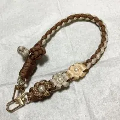 ナチュラル系 スマホストラップ ハンドストラップ パラコード お花 ハンドメイド