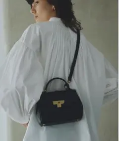 ミラオーウェン キーモチーフミニショルダーバッグ