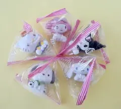 サンリオキャラクターズ　おすわりインテリアミニフィギュア