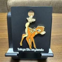 バンビ　ピンバッジ