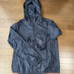 ユニクロポケッタブルUVカットパーカー　レディース　ネイビーL 収納ポーチ付き