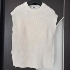 アイボリー ニットベスト ノースリーブ