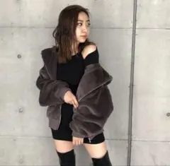 アンビー　グレー　ファージャケットのサムネイル