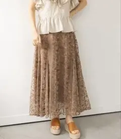 RANDA オリジナルフラワー刺繍スカートのサムネイル