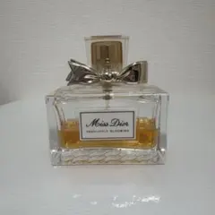 廃盤品】Miss Dior Absolutely Blooming 30ml - メルカリ