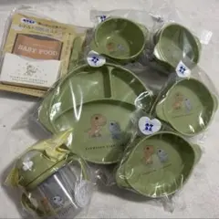 緑色 ベビー用食器セット ポケユニ　ユニバ　ジュラシックワールド