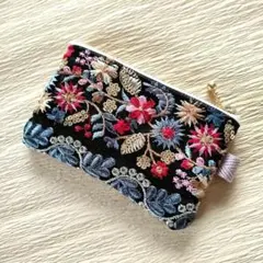 ❋ハンドメイドポーチbz❋インド刺繍リボン