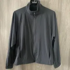 ユニクロ ウルトラストレッチアクティブブルゾン ブラック