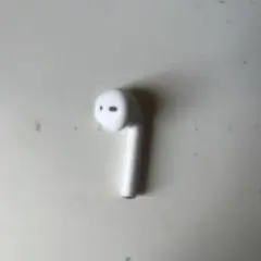 Apple AirPods with Charging Case 第2世代 M…