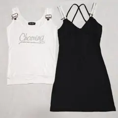 ホワイトタンクトップとブラッククロスストラップデザインのタンクトップ　M