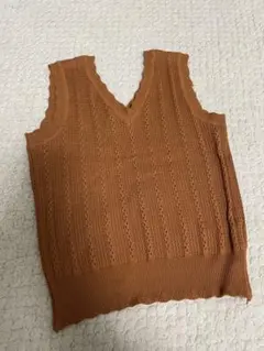 【fifth】キャメルVネック ニットベスト