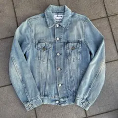 美品Acne Studios デニムジャケットのサムネイル