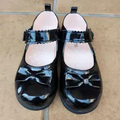 Caramella 黒いリボン付きフォーマルシューズ 19.0cm