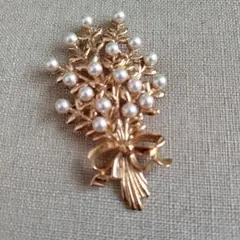 花束デザイン ブローチ 金色 メタル パール