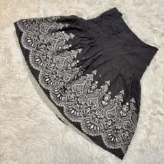 〈BODY DRESSING Deluxe〉（36 ）装飾付フレアスカート