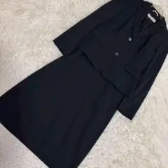 Max Mara セットアップ スカートスーツ ブラック 44 オフィス 上品のサムネイル
