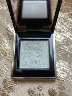 SUQQU トーンタッチアイズ111 氷点華