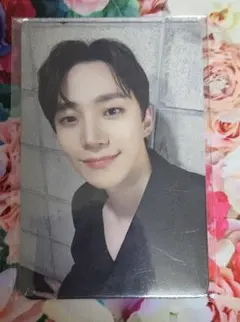 Item thumbnail for item 9b2b3584-0bd9-460f-888e-ea51e2bfe5ee