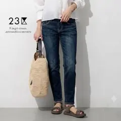 23区 股下70 ストレートデニム インディゴ　36のサムネイル