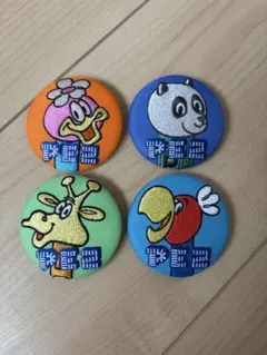 PEZ刺繍缶バッジ4個セット