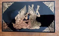 小物入れ　金色装飾付き