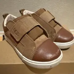 ★UGG ★ Rennon Low スニーカー 17cm キッズ