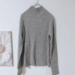 ユニクロ　タートルネック長袖セーター　ニット　カジュアル　防寒　グレー　L