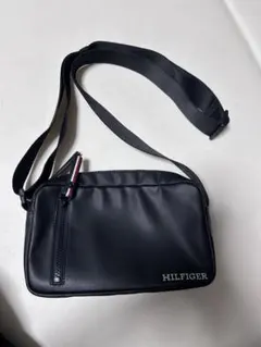 TOMMY HILFIGER ショルダーバッグ ブラックのサムネイル