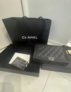 美品　ボーイシャネル　チェーンウォレット