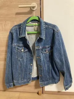 Item thumbnail for item a5fd7e51-228b-48ae-b6d1-84c47cdcf77f