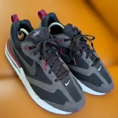 NIKE/AIR MAX DAWN DQ3991-001　26.5㌢のサムネイル