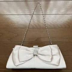 リボン付きベージュパーティーバッグ　クラッチバッグ