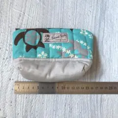 Island Style キャシーマム ポーチ ハワイアンキルト ホヌ