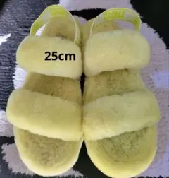 UGG イエロー ファーサンダル - メルカリ