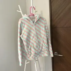 GU ジーユー　パーカー　140 フードに耳付き