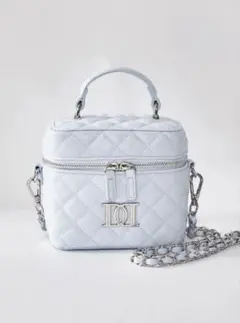 ダーリッチ　キルティングスクエアミニバッグ