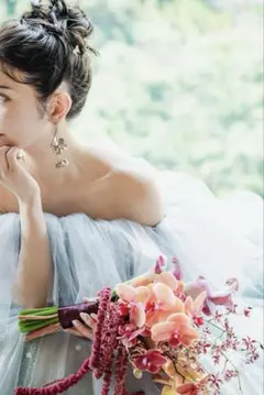 ブライダルアクセサリー　ピアス　シルバーお花