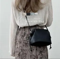 合皮ワイヤーショルダーバッグ　黒