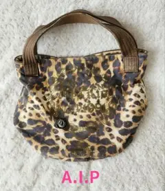 A.I.P レオパード柄　大きめバケツ型肩かけショルダーバッグ